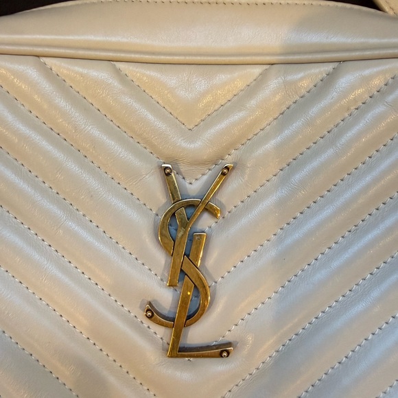 Yves Saint Laurent YSL Camera Shoulder Bag in Quilted Leather - Picture 2 of 9